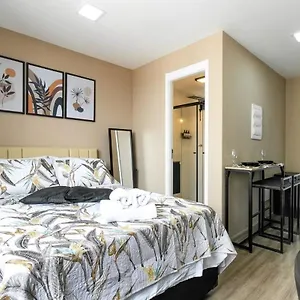 Fino No Bras Com Piscina/metro Bras Apartamento
